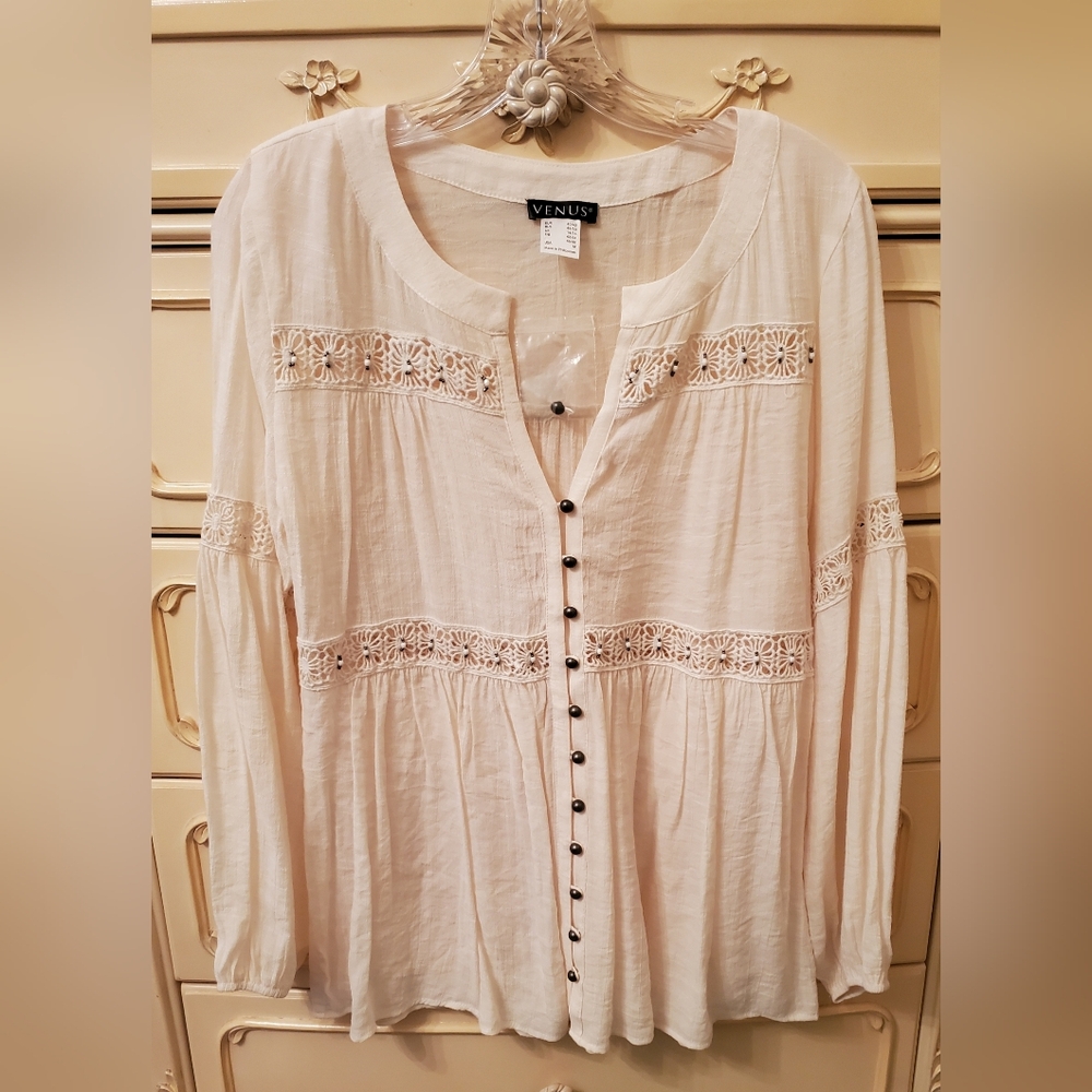 Venus Cream Embroidered Top M